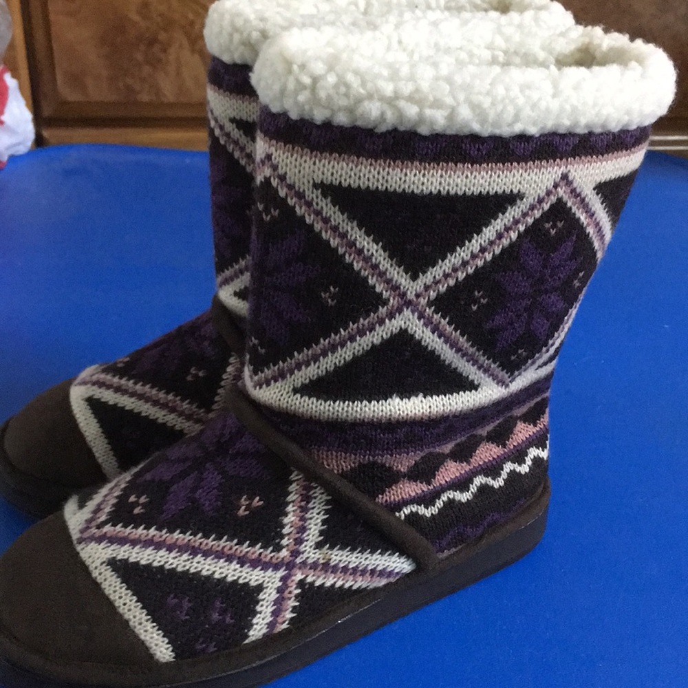 AIR WALK WINTER BOOTS SIZE 7